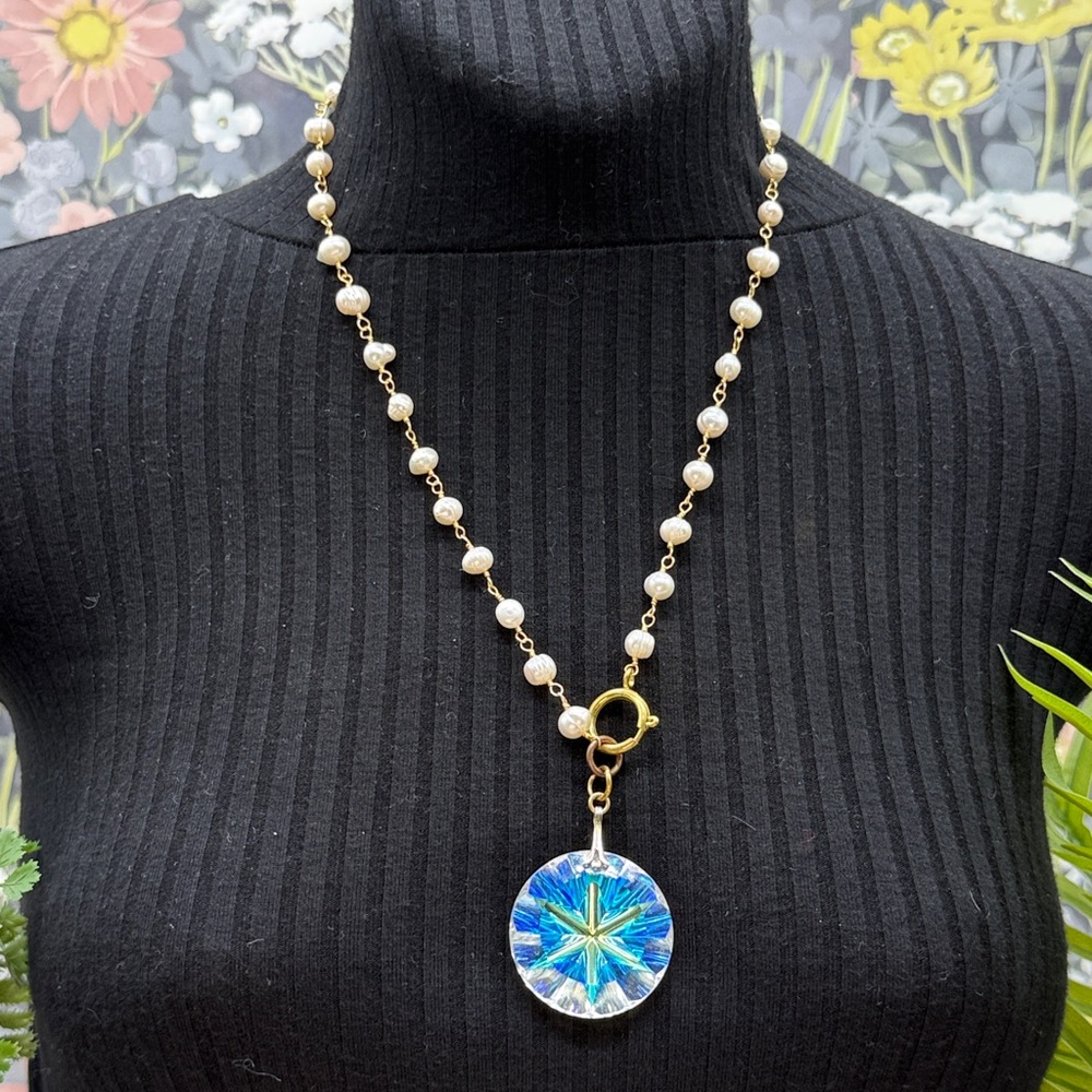 👑Adorned Crown Jewelry assemblage Christmas crystal Starburst Pearl necklace